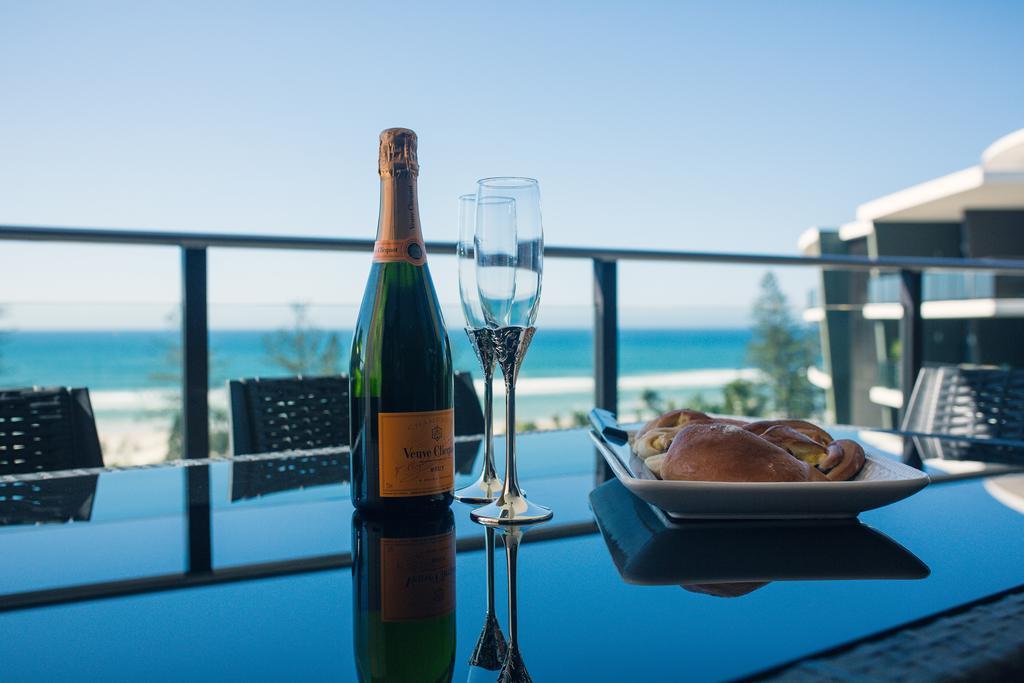 Апарт готель Ambience On Burleigh Beach Голд-Кост Екстер'єр фото